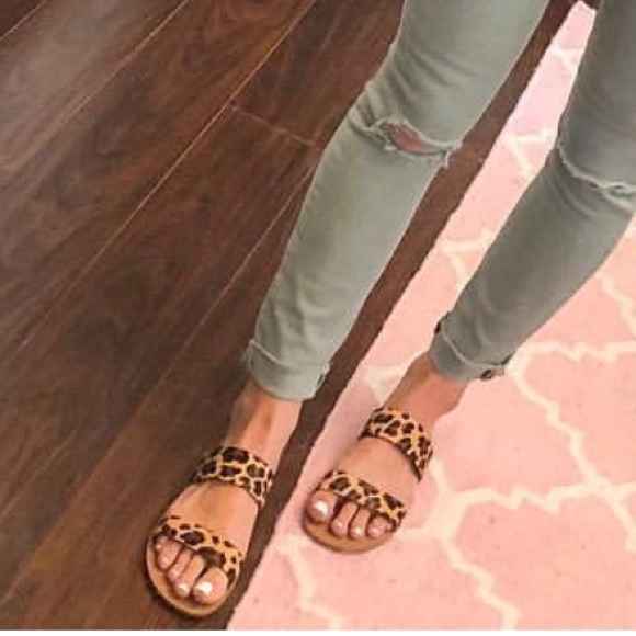 Double Band Leopard Print Sandals - Picture 2 of 8